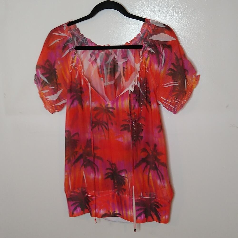 Maurice women's size medium palm trees blouse. Lite weight